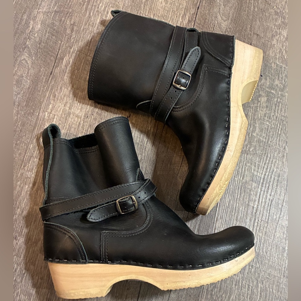 Sven Black Leather Clog-Style Ankle Boots with Wood Heel